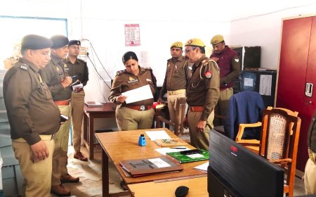 नवागंतुक' पुलिस अधीक्षक मीरजापुर द्वारा पुलिस कार्यालय मीरजापुर का निरीक्षण कर सम्बन्धित को दिया गया आवश्यक निर्देश
