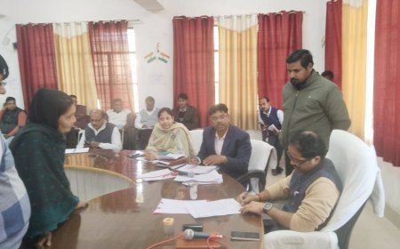 जिलाधिकारी की अध्यक्षता में तहसील मानिकपुर में 'सम्पूर्ण समाधान दिवस' संपन्न