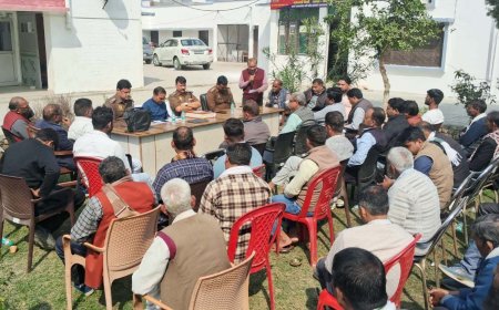 पीस कमेटी की बैठक में शांति व सद्भावना पर जोर