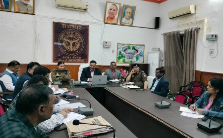 जिलाधिकारी ने पर्यटन विभाग के द्वारा संचालित परियोजनाओं एवं कराए जा रहे कार्यों के प्रगति की बैठक कर की समीक्षा