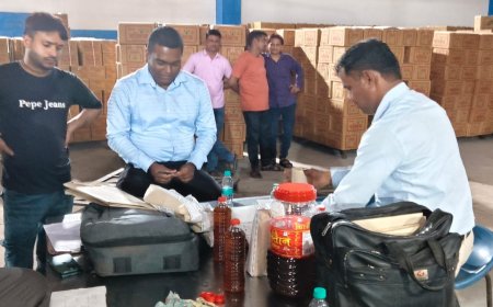 रनियां की चार खाद्य तेल फैक्ट्रियों पर बड़ी कार्रवाई : 30 हजार नग खाद्य तेल सीज, 35 सदस्यीय टीम की देर रात तक छापेमारी