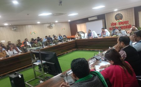 आगामी त्योहारों को शांतिपूर्ण ढंग से मनाए जाने के दृष्टिगत जिलास्तरीय शान्ति समिति की बैठक 