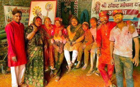 फागुन महोत्सव में भक्ति और उल्लास की छटा बिखरी