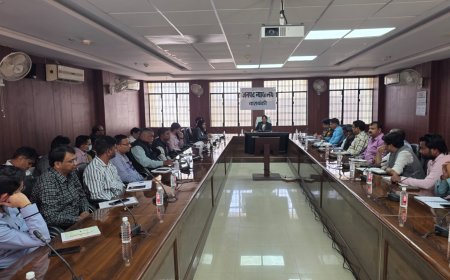 जिला जज की अध्यक्षता में राष्ट्रीय लोक अदालत की सफलता हेतु आयोजित हुई समीक्षा बैठक