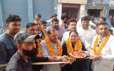 समीर इलेक्ट्रॉनिक एंड रिपेयरिंग सेंटर पर भव्य कार्यक्रम का आयोजन