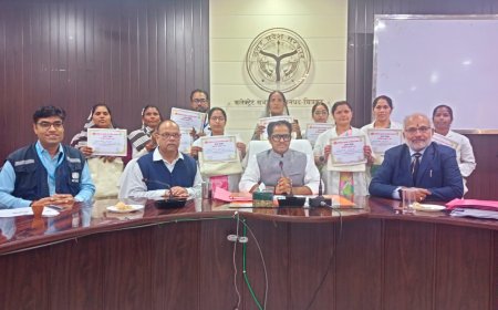 जिलाधिकारी की अध्यक्षता में जिला स्वास्थ्य समिति के शाषी निकाय की बैठक कलेक्ट्रेट सभागार कक्ष में आयोजित की गई