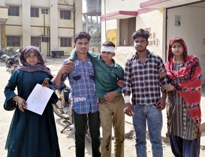 परीक्षा देकर लौट रहे दो छात्रों से मारपीट, पुलिस ने शुरू की जांच