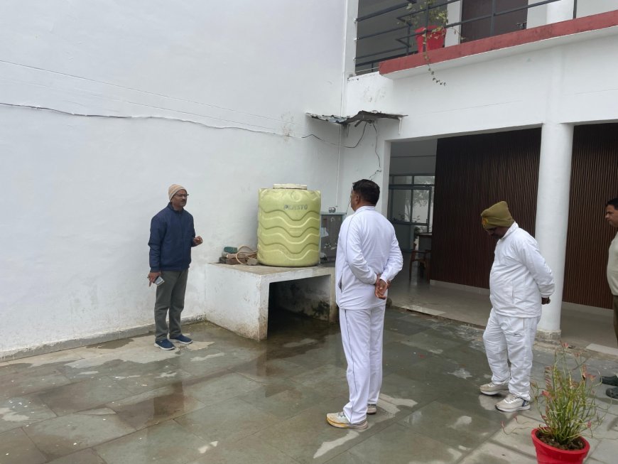 पुलिस लाइन्स एवं पुलिस कार्यालय में श्रमदान कर साफ-सफाई की गयी