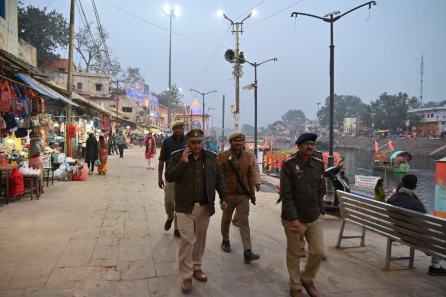 पुलिस अक्षीक्षक चित्रकूट द्वारा माघी पूर्णिमा पर्व को सकुशल संपन्न कराए जाने के दृष्टिगत रामघाट,निर्मोही अखाड़ा क्षेत्र का भ्रमण कर सुरक्षा व्यवस्था का जायजा लिया गया