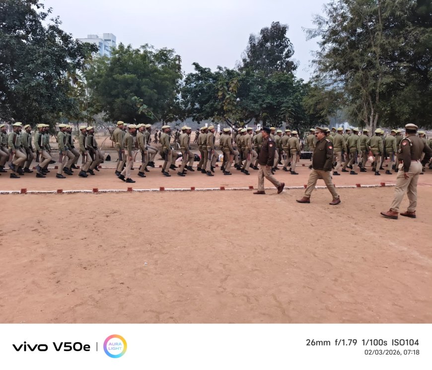 अपर पुलिस अधीक्षक द्वारा मंगलवार की परेड की सलामी लेकर परेड का निरीक्षण किया गया