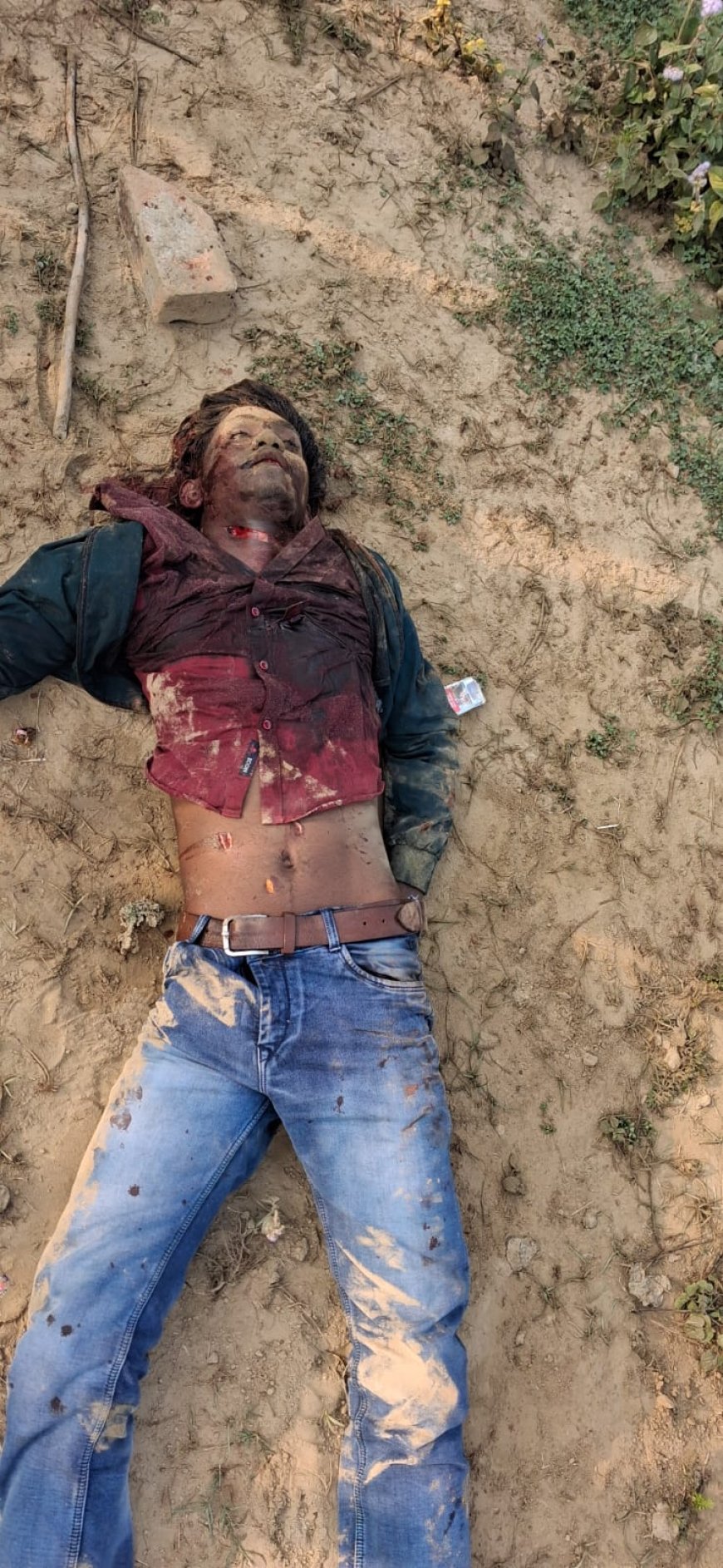 गीडा थाना क्षेत्र में अज्ञात युवक की संदिग्ध हालात में लाश मिलने से सनसनी