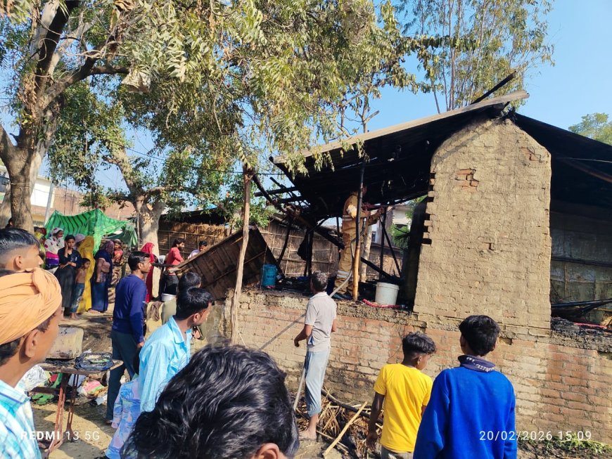 बरोलिया गांव में दिनेश कुमार विश्वकर्मा के घर लगी आग पर कडी मशक्कत के बाद काबू पाया गया
