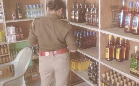 होली के दृष्टिगत आबकारी विभाग द्वारा विशेष प्रवर्तन अभियान के क्रम मे आबकारी मदिरा दुकानों एवम भाँग की दुकानों का सघन निरीक्षण किया गया