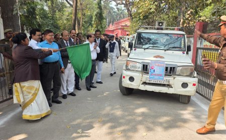 जनपद न्यायाधीश ने राष्ट्रीय लोक अदालत जागरूकता रैली को हरी झण्डी दिखाकर किया रवाना