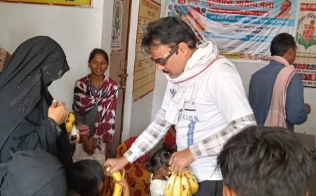 150 मरीजों को मिला फल-वितरण का तोहफ़ा, सैम खान फाउंडेशन ने बाँटी खुशियाँ