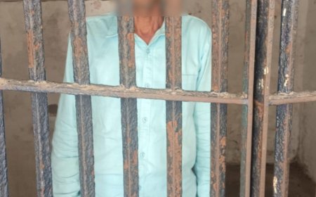 गोरखपुर में मोबाइल पर बात करने से नाराज़ पिता ने बेटी पर हंसिया से किया हमला, इलाज के दौरान मौत