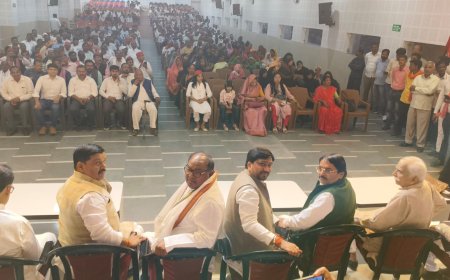 मान्यवर कांशीराम की जयंती सपा नेताओं ने धूमधाम से मनाई