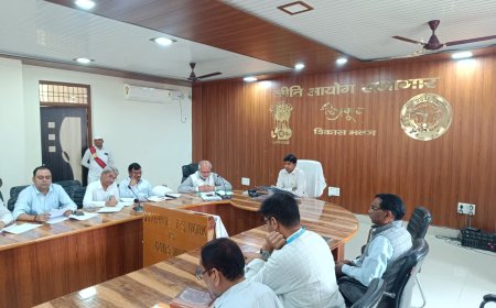 मुख्य विकास अधिकारी  डी पी पाल की अध्यक्षता में विशेष संचारी रोग नियंत्रण एवं दस्तक अभियान बैठक संपन्न हुई