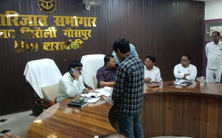 तहसील के पारिजात सभागार में उपजिलाधिकारी की अध्यक्षता एंव तहसीलदार बालेन्दु भूषण वर्मा के संयोजन में हुआ सम्पूर्ण समाधान दिवस