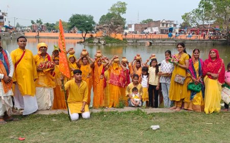 अमोली कला मे श्रीमद भागवत कथा से पूर्व कलश यात्रा निकाल कथा का शुभारंभ हुआ