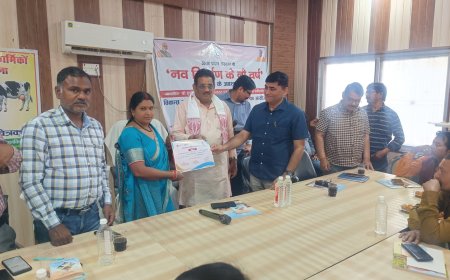 उत्तर प्रदेश सरकार के ‘नवनिर्माण के 9 वर्ष’ के उपलक्ष्य में विकासखंड पहाड़ी में भव्य गोष्ठी एवं सम्मान समारोह आयोजित