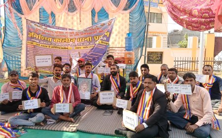 पाठा क्षेत्र की जनसमस्याओं को लेकर अनशन का दसवां दिन, अधिवक्ता साथियों का मिला समर्थन