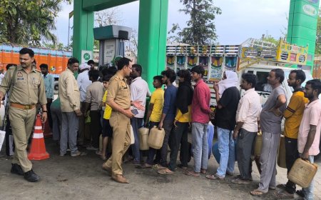 कंही नहीं मिला पेट्रोल डीजल तो जियो ने बांटा,कोतवाल रहे मौजूद