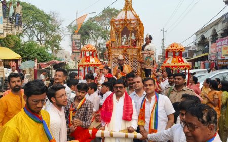 बाराबंकी में महावीर जयंती पर निकली भव्य शोभायात्रा, श्रद्धालुओं ने किया प्रसाद वितरण
