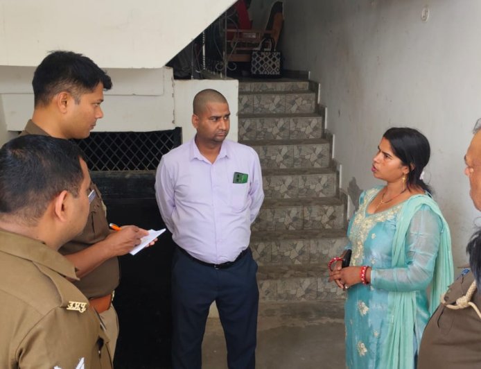 गोरखपुर: कैंट क्षेत्र में पत्रकार के किराए के मकान में चोरी, लाखों के जेवरात व नकदी पार