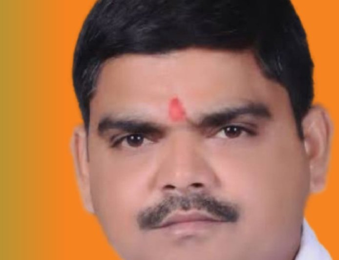 बंद  पड़ी बुढ़वल मिल बनकर चले इसकी मांग जोर शोर से शुरू सुनील सिंह सेवक ने कहा मिल चलना बहुत जरूरी,वे भी पैरवी करेंगे मिल निर्माण के लिए भाजपा के बड़े नेताओं से मिलेंगे