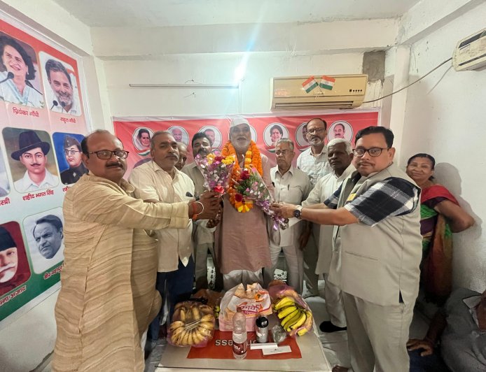 जिला कांग्रेस कमेटी का एक वर्ष पूर्ण, गोरखपुर में बैठक में दिखा कार्यकर्ताओं का उत्साह