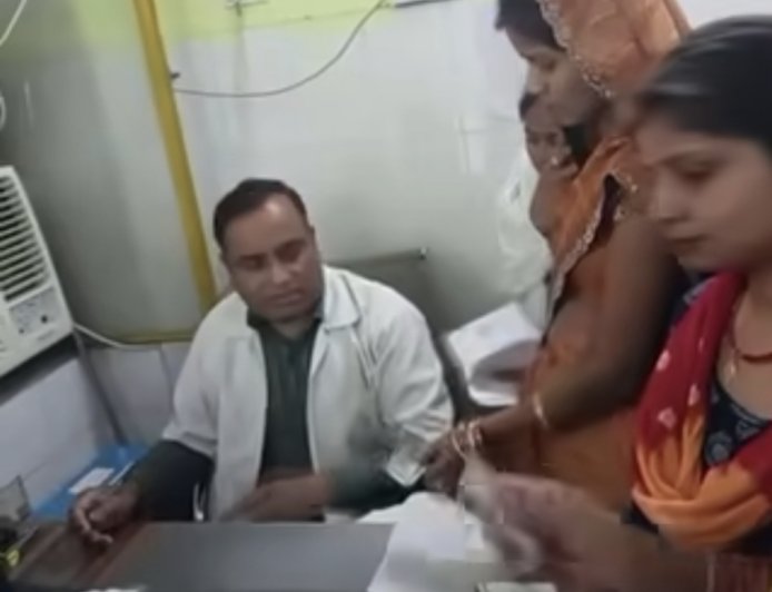 जिला महिला अस्पताल में ‘खून की दलाली’! जांच से लेकर डिस्चार्ज तक हर कदम पर वसूली का खेल वीडियो वायरल