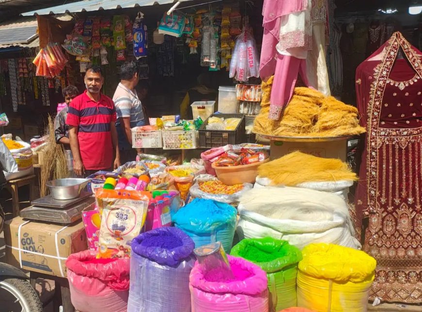 होली पर्व को लेकर बाजारों में रौनक चरम पर