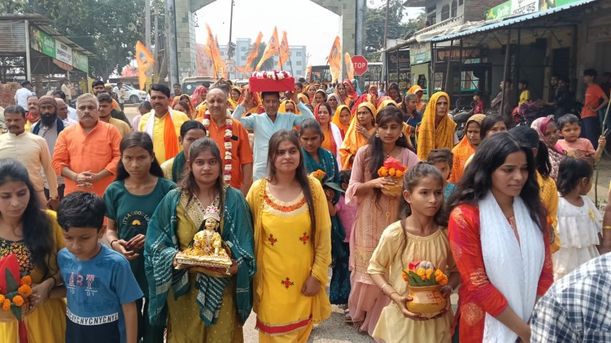 कोटवा धाम चौराहे से पवित्र अभरन सरोवर तक निकाली गई कलश यात्रा