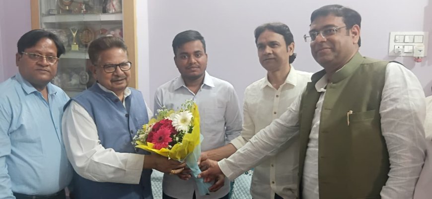 पूर्व सांसद पी एल पुनिया ने सिविल सेवा सर्विस की परीक्षा पास करने वाले मेधावियो को किया सम्मानित 