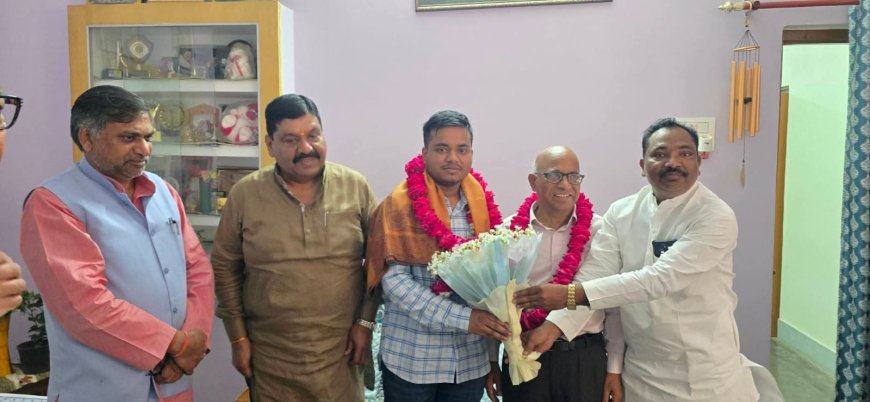 युवाओं को मिली सफलता जनपद के लिए गौरव : पूर्व मंत्री गोप 