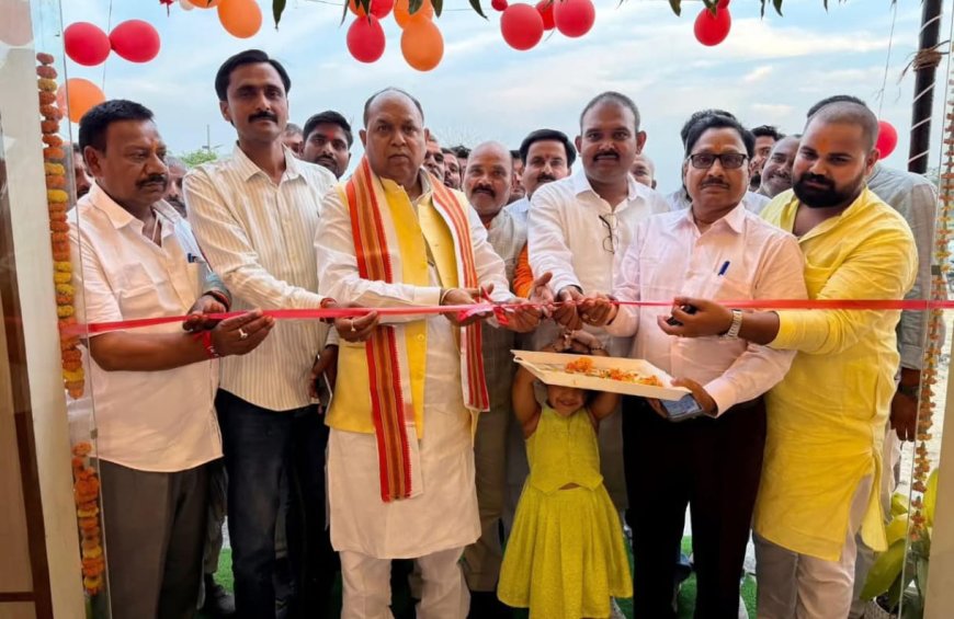 हाइवे किनारे नीलकंठ होटल एवं ढाबा का पूर्व विधायक शरद अवस्थी ने किया उद्घाटन