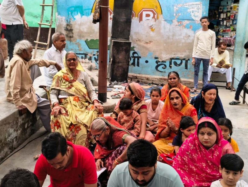 सुंदरकांड पाठ के साथ बालाजी मंदिर में भंडारे का आयोजन  श्रद्धालुओं ने ग्रहण किया बाबा का प्रसाद