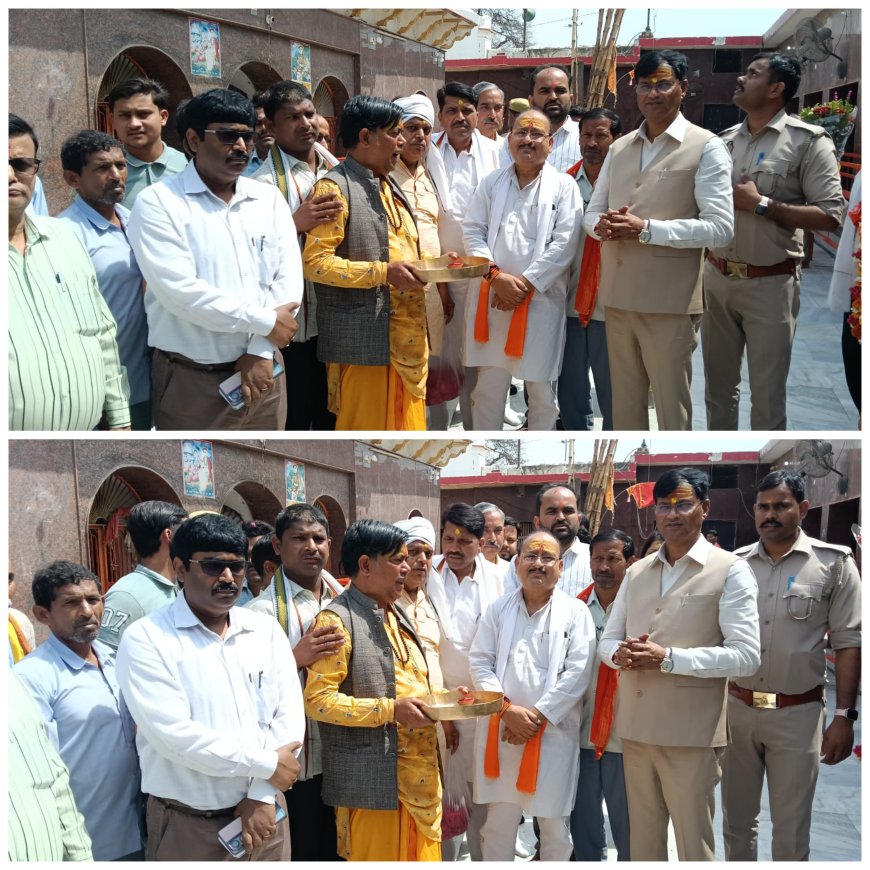 विधान परिषद सदस्य अंगद सिंह व पवन सिंह चौहान ने श्री समर्थ साहेब जगजीवन दास बड़े बाबा के दरबार में दर्शन पूजन किया