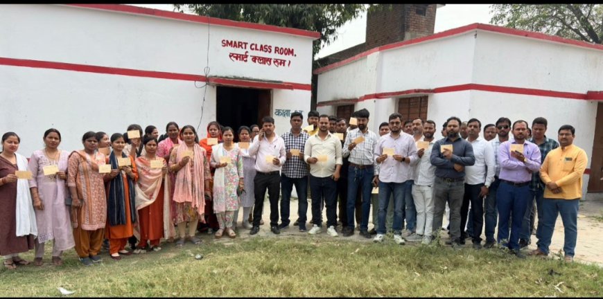 टेट अनिवार्यता के विरोध में शिक्षकों ने भेजे पोस्टकार्ड