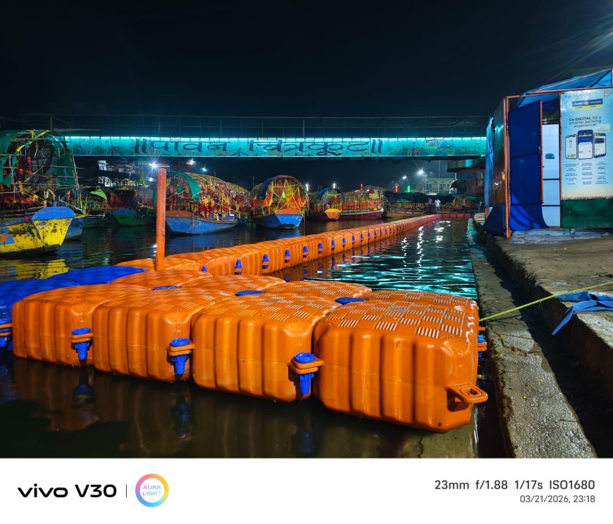 जिला प्रशासन द्वारा मंदाकिनी नदी में स्नान के दौरान  फ्लोटिंग बैरियर सुरक्षा व्यवस्था किया गया