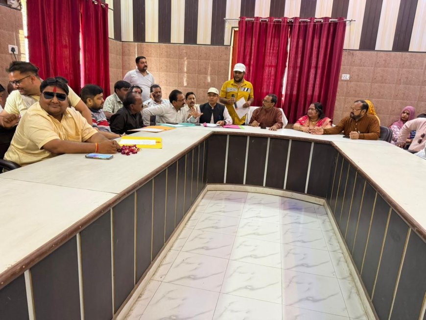 बिल्सी में उपजिलाधिकारी ने नामित सभासदों को पद एवं गोपनीयता की दिलाई  शपथ