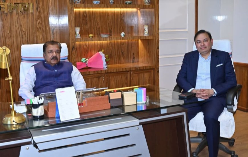 अडानी इंटरप्राइजेज के एमडी प्रणव अडानी से मंत्री डॉ दिलीप कुमार जायसवाल की मुलाकात में हुई विभिन्न मुद्दों पर चर्चा