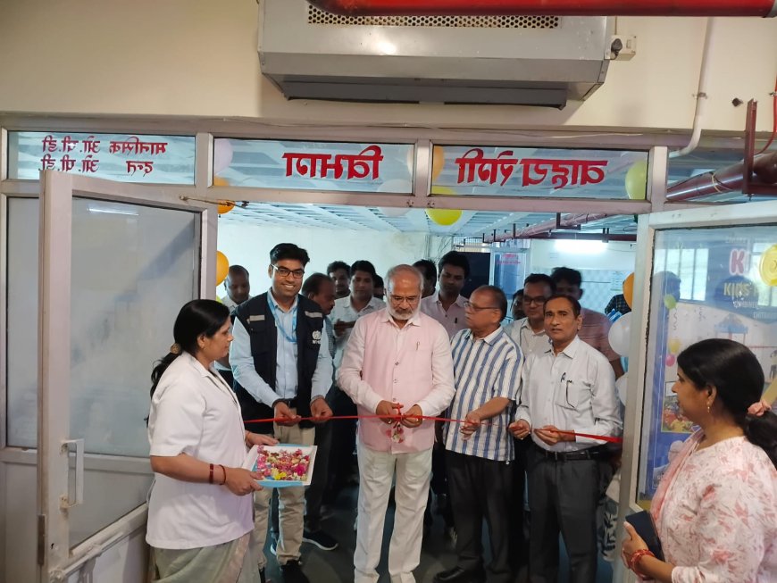 सी०एम०ओ० ने किया एच०पी०वी० टीकाकरण अभियान का शुभारम्भ