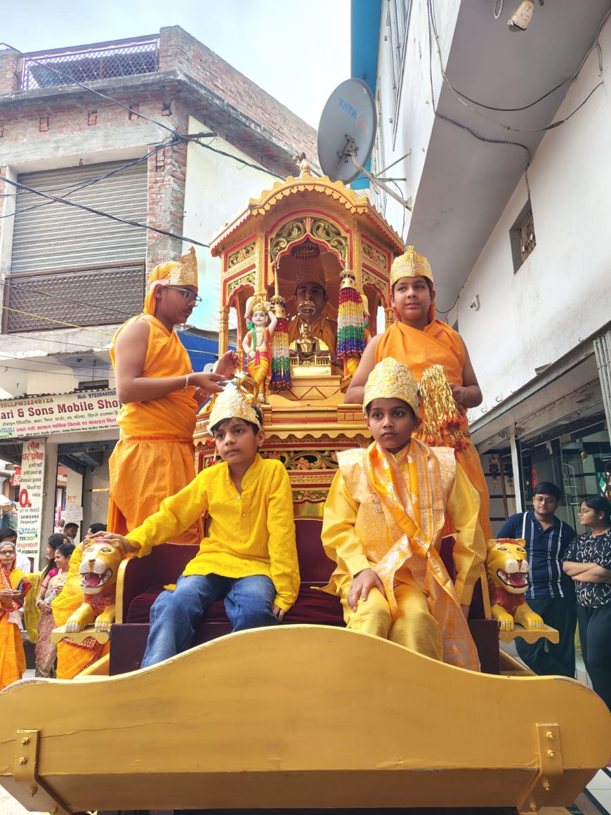 बिल्सी मे महावीर जयंती पर फूलों की वर्षा के बीच निकली शोभायात्रा,उमड़ा जनसैलाब, ट्रैफिक अव्यवस्था पर पुलिस के खिलाफ अनुयायिओं का फूटा आक्रोश,