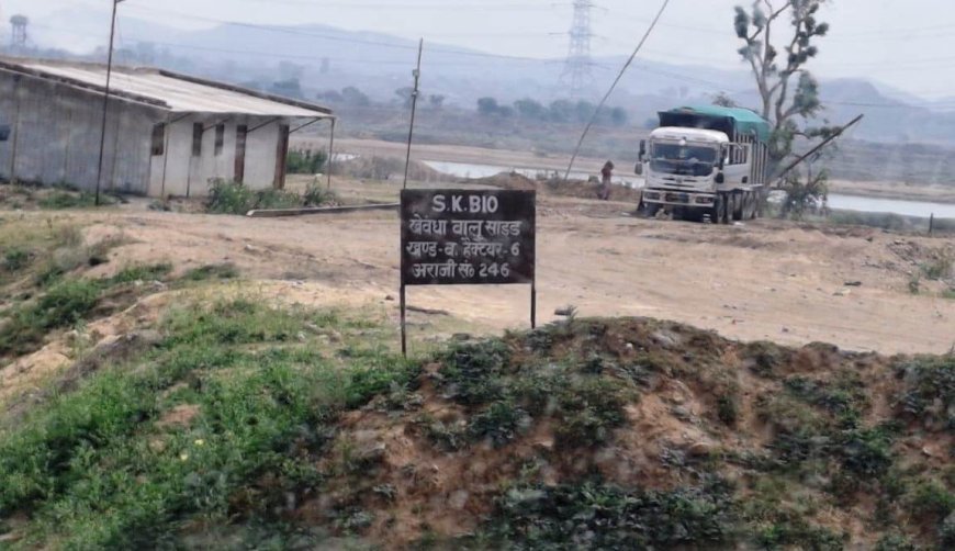 रेणु नदी में अवैध खनन का खेल जारी, अधिकारी बने मूकदर्शक