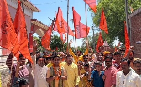 श्री रामकथा महायज्ञ से पूर्व निकली भव्य कलश यात्रा