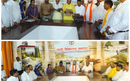 नगर पंचायत टिकैत नगर में तीन नामित सदस्यों को शपथ ग्रहण कराया गया