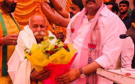 खलीलाबाद नगर पालिका परिषद में मनोनीत सभासदों का शपथ ग्रहण समारोह संपन्न