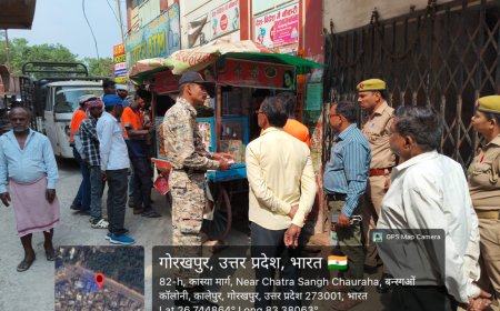 गोरखपुर में अतिक्रमण के खिलाफ सख्त अभियान, ठेले-काउंटर जब्त, जुर्माना वसूला